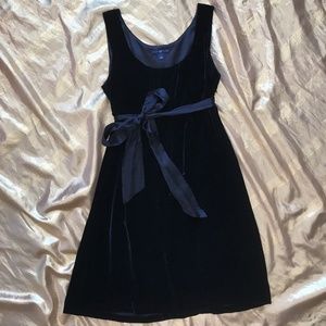 Like NEW!  GAP Velvet A-Line Dress With Satin Bow